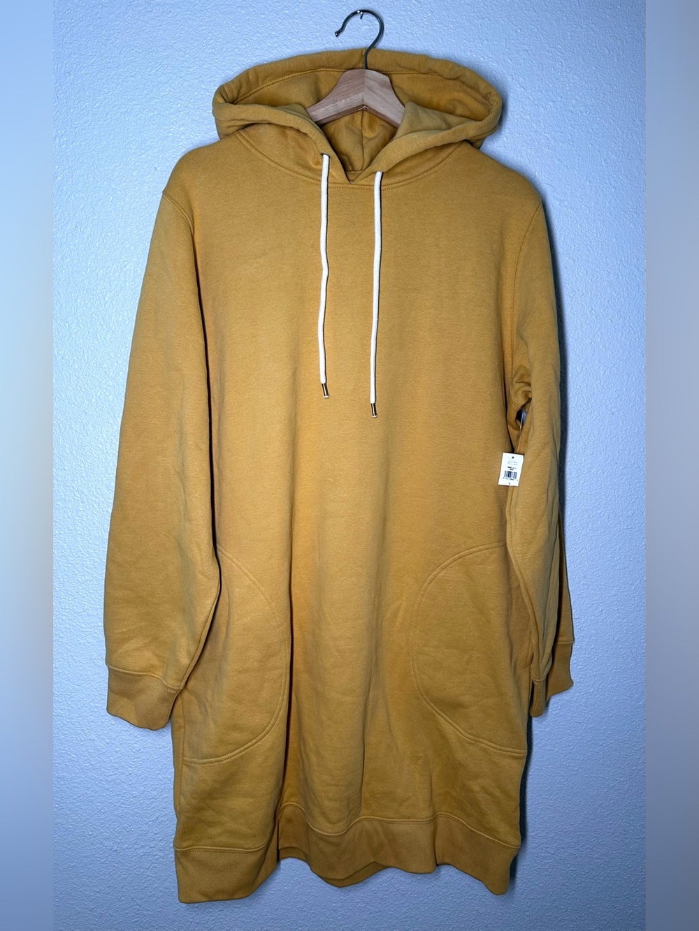 NWT Gap Women’s Hoodie Sweater Dress Yellow Size Large